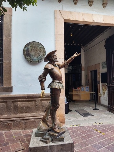 Statue